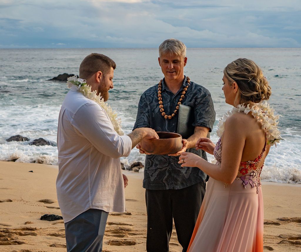 Intimate Beach Destination Wedding Hawaii Kauaʻi Island
