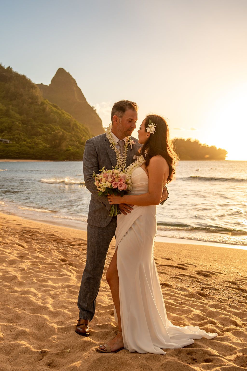 GET MARRIED ON BEAUTIFUL KAUAʻI